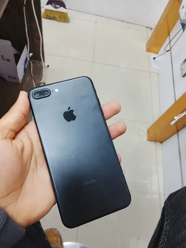 آیفون 7 پلاس|موبایل|بند زرک, |دیوار