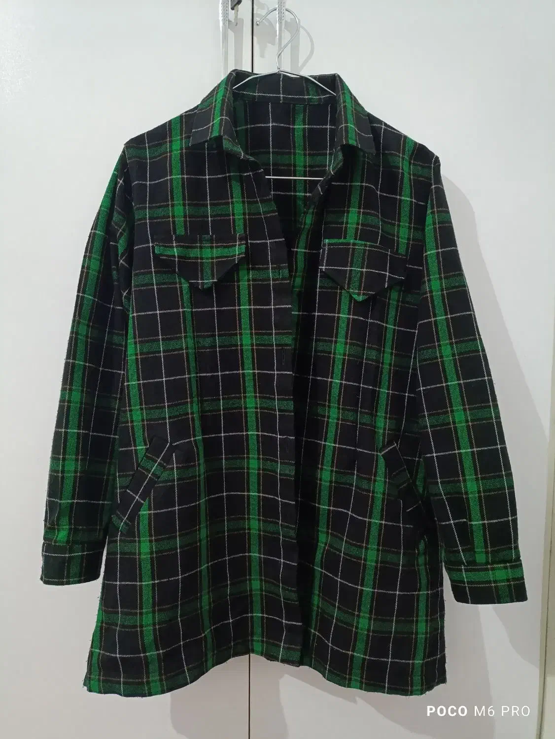 شکت و کاپشن|لباس|رودبار, |دیوار