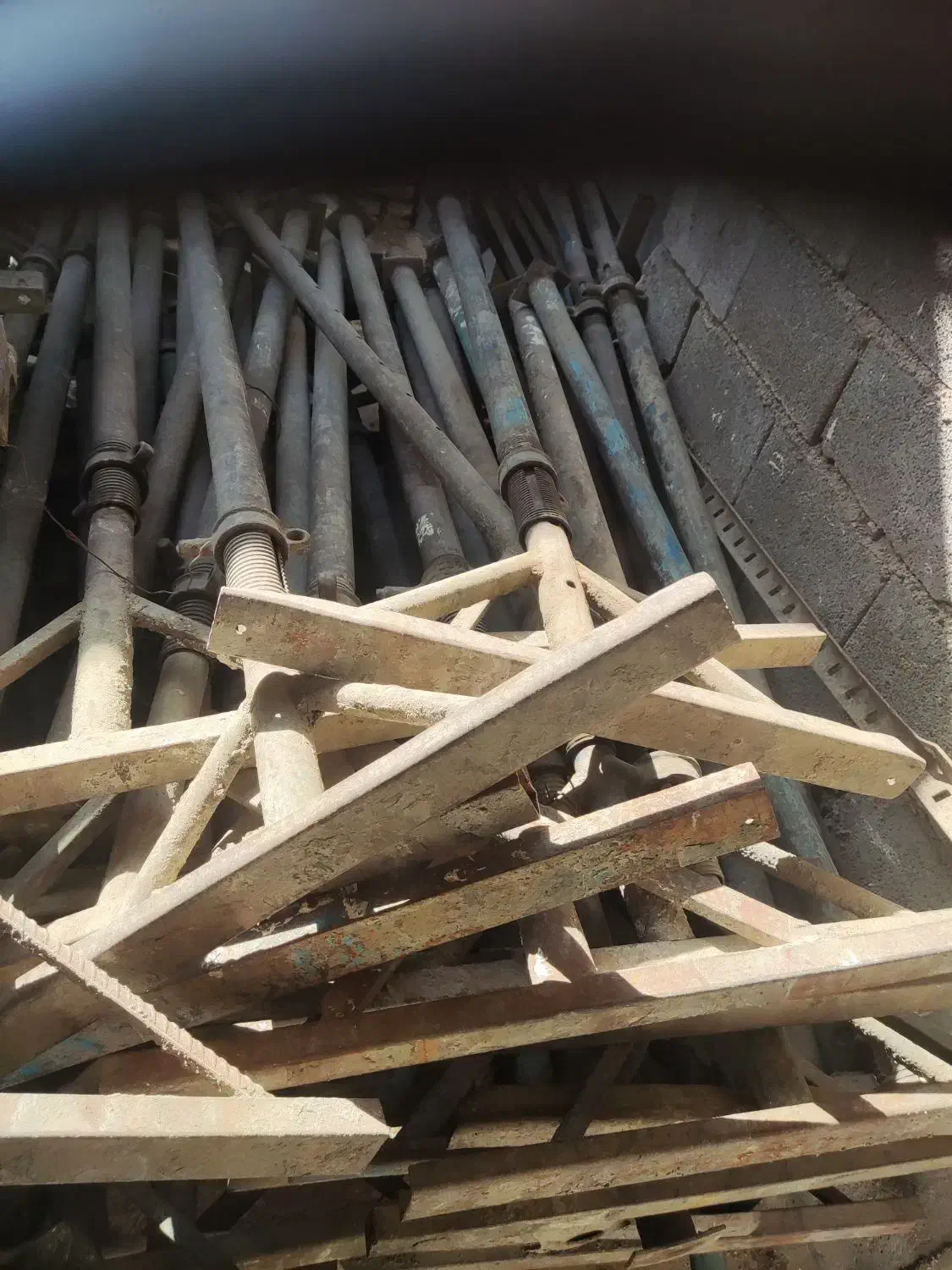 حدود پنجاه عدد جک سه متری|مصالح و تجهیزات ساختمان|شوش, |دیوار