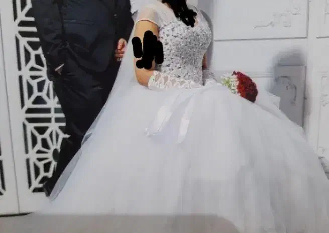 لباس عروس اسکارلت|لباس|رشت, پل تالشان|دیوار