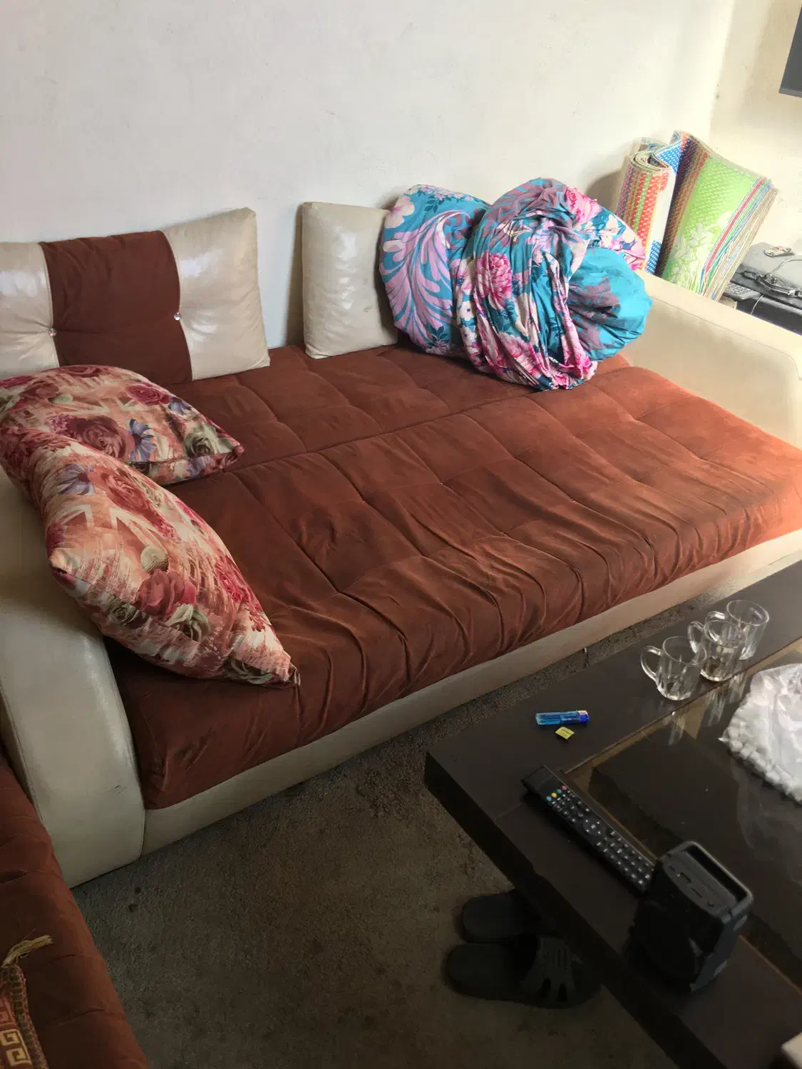 مبل راحتی تخت شو|مبلمان خانگی و میز عسلی|ارومیه, |دیوار