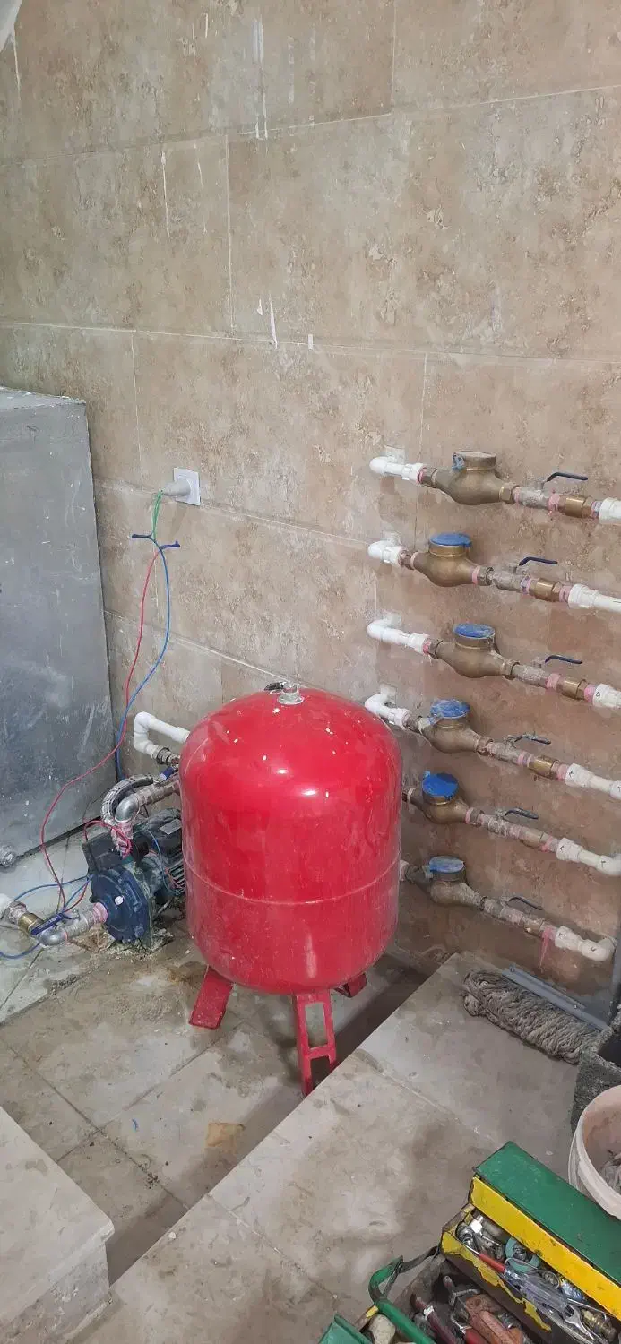 لوله کش لوله کشی آب فاضلاب نیوپایپ شکستگی لوله|خدمات پیشه و مهارت|کرمانشاه, |دیوار