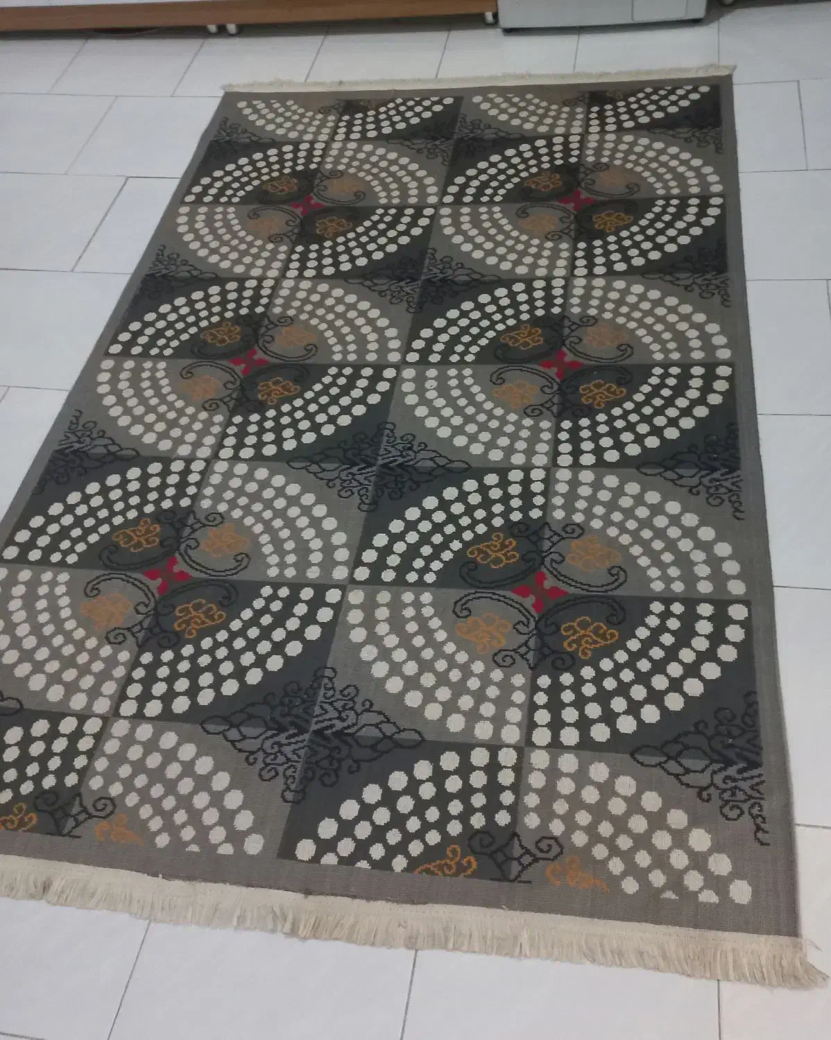 گلیم فروشی|گلیم، جاجیم، گبه|تربتحیدریه, منظر|دیوار