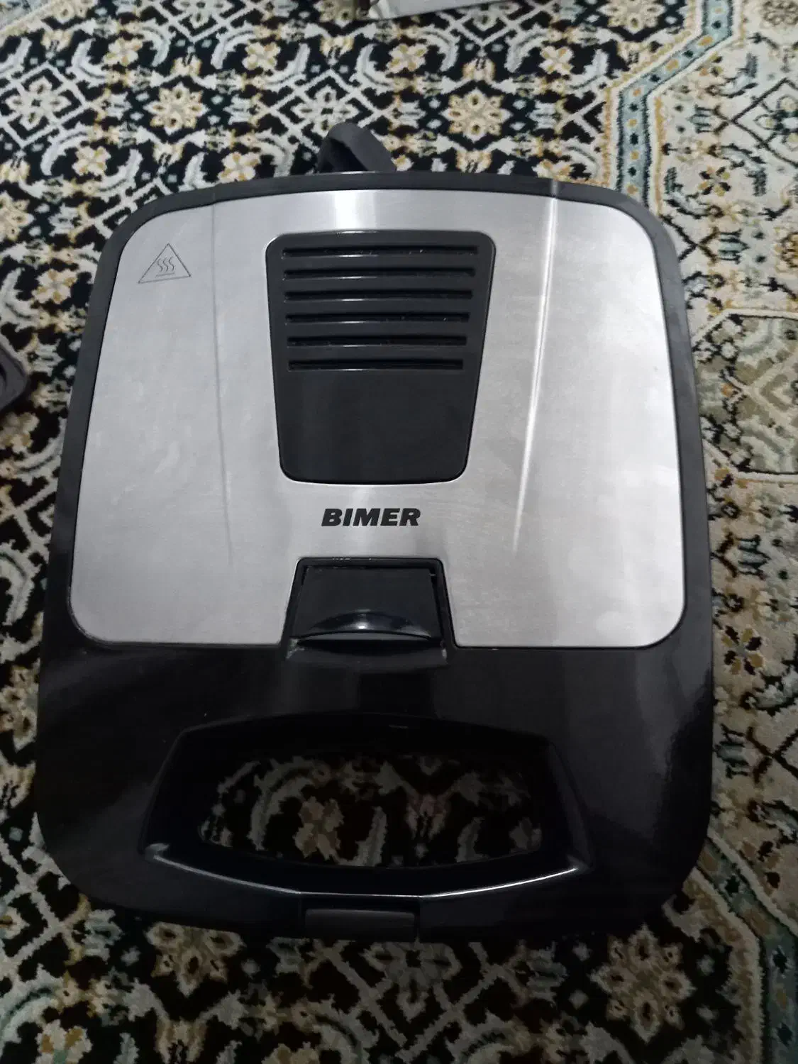 ساندویچ ساز و گریلBimerBm-402نیاز به یک تعمیر جزئی|اجاق گاز و لوازم برقی پختوپز|قائمشهر, |دیوار