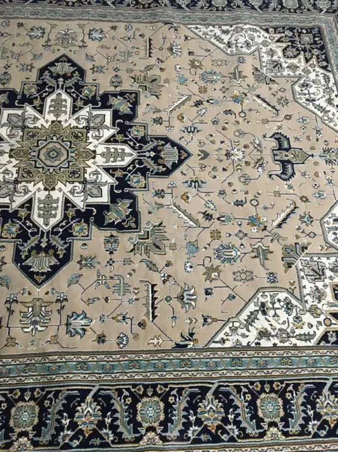 سه تخته فرش نه متری درحد|فرش|هشتگرد, فاز ۱ مهستان|دیوار