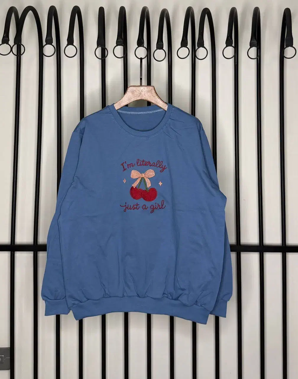 بلوز گلدوزی پاییزه|لباس|قم, باجک دو|دیوار