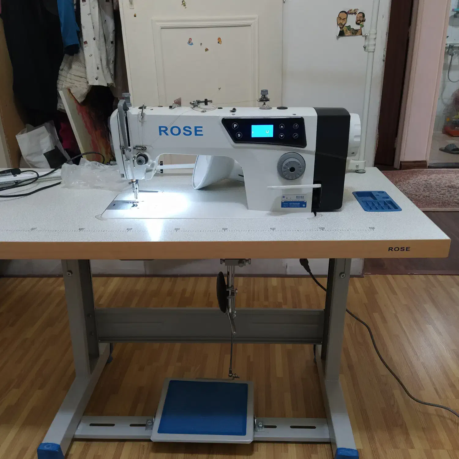 چرخ خیاطی صنعتی راسته دوز|چرخ خیاطی و ریسندگی|اراک, |دیوار