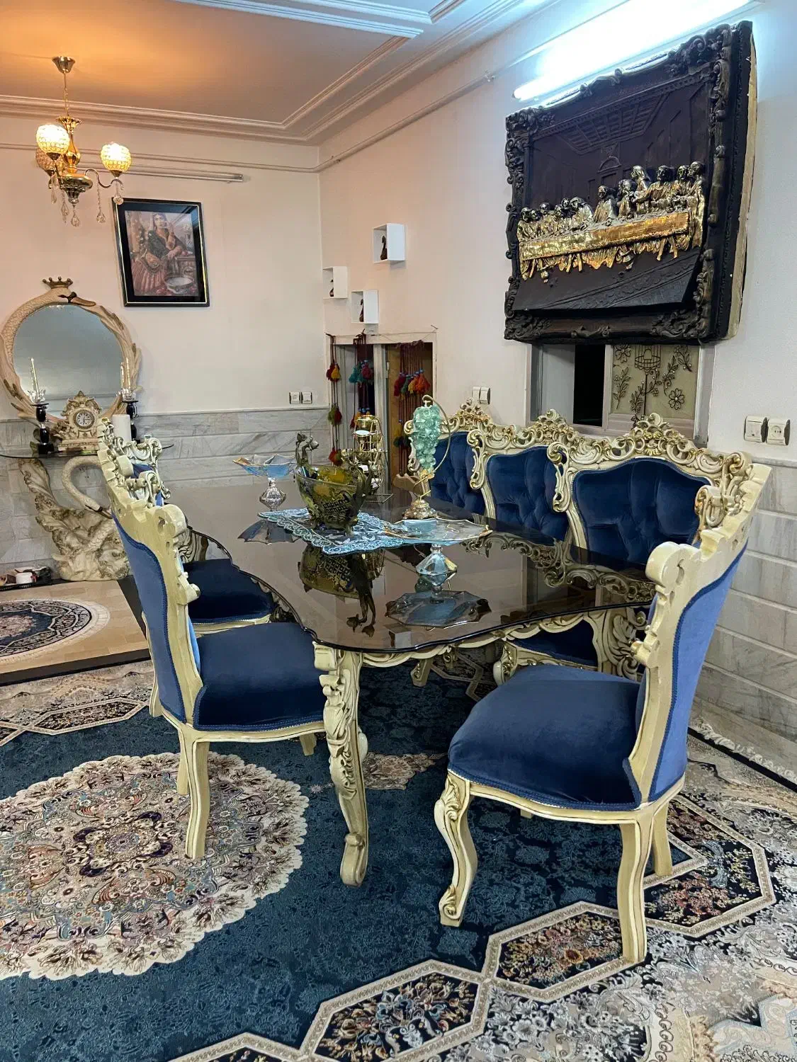 مبل سلطنتی کاملا نو|مبلمان خانگی و میز عسلی|قم, یخچال قاضی|دیوار