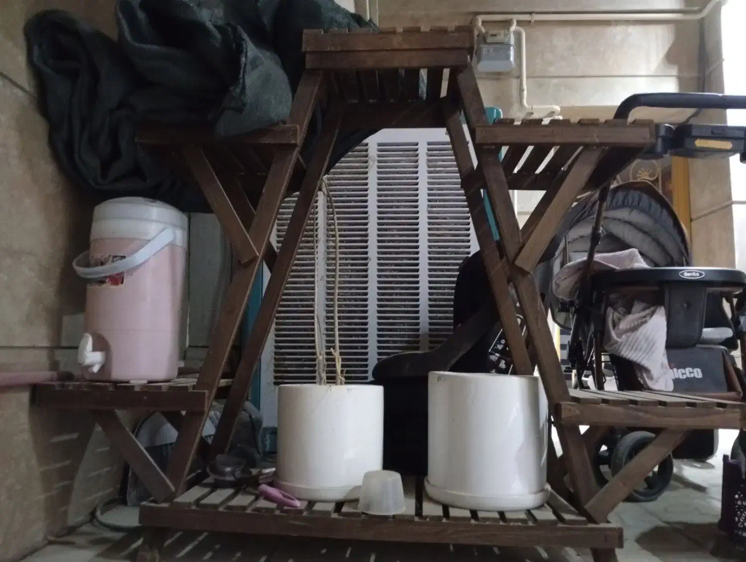 استند گل و گلدان سرامیکی|گل و گیاه طبیعی|یزد, |دیوار