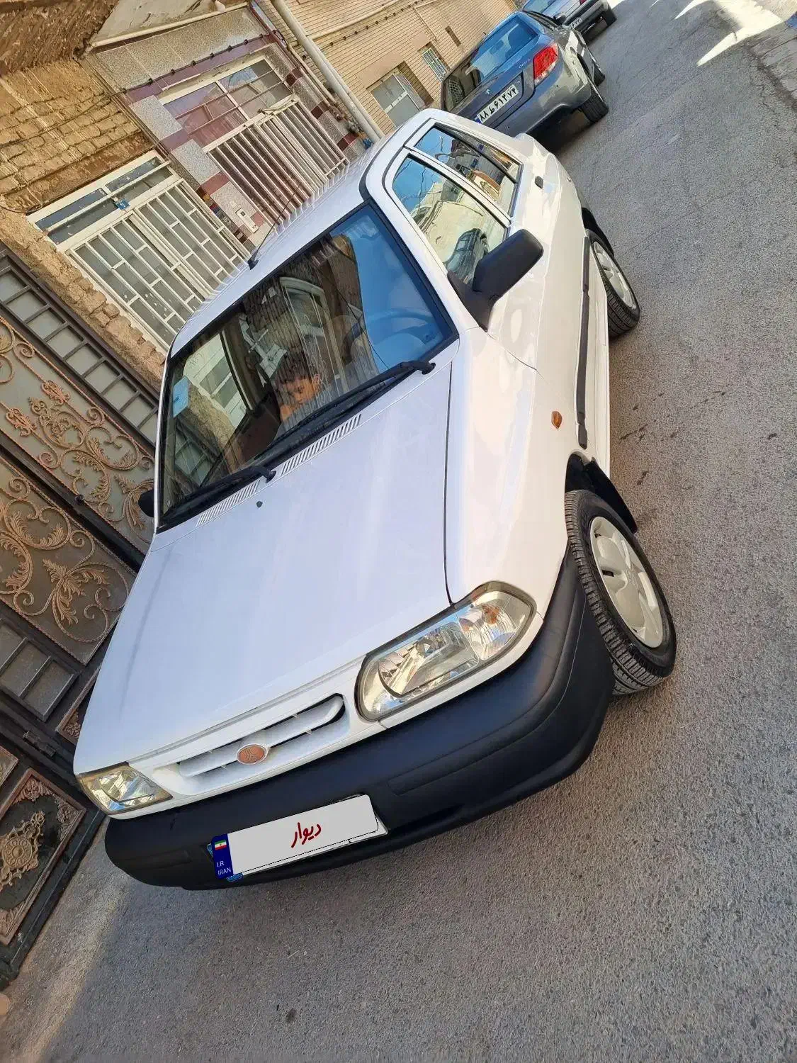 پرلید ۱۳۱ در حد تک برگ سند|خودرو سواری و وانت|نیشابور, بنیاد شهید|دیوار