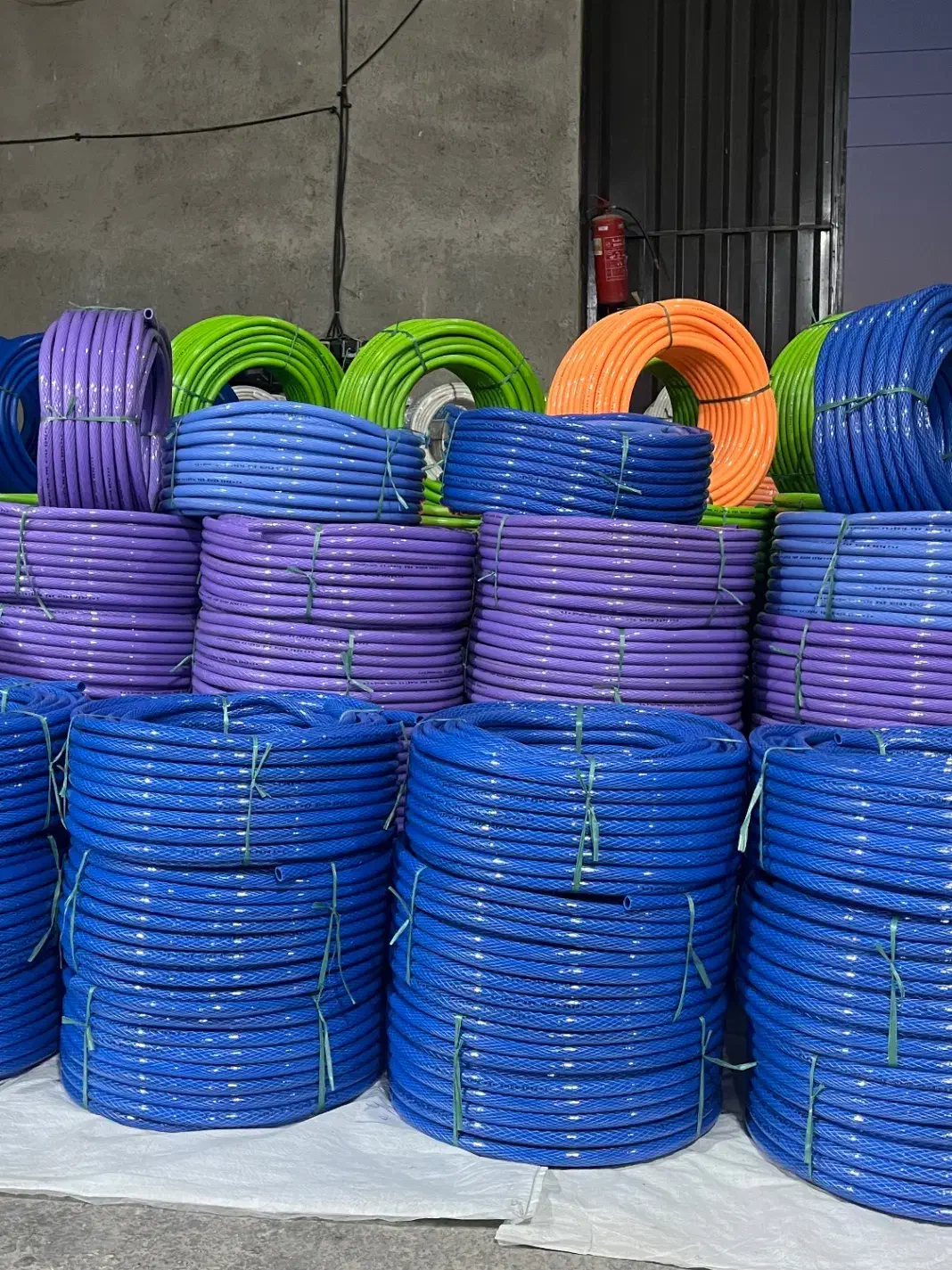 فروش انواع شیلنگ ها با بالاترین کیفیت|عمده‌فروشی|هشتگرد, شهرک صنعتی هشتگرد|دیوار