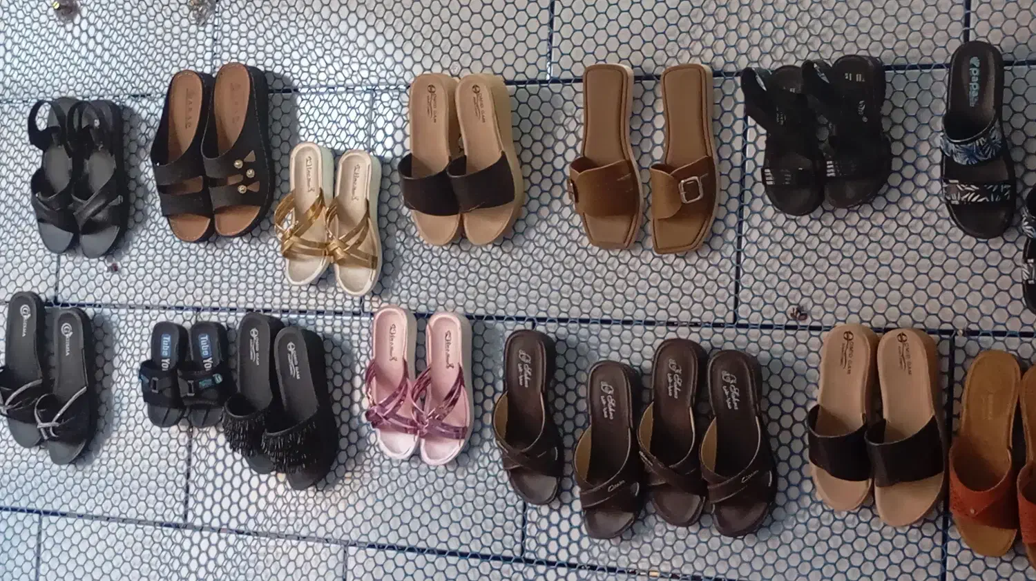 کفش دمپایی|کیف، کفش، کمربند|دزفول, |دیوار