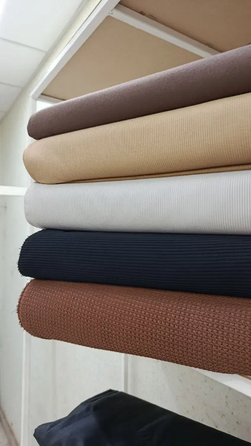 انواع پارچه ای لباسی وپرده ای با قیکت مناسب|لباس|سبزوار, بیهق شرقی|دیوار