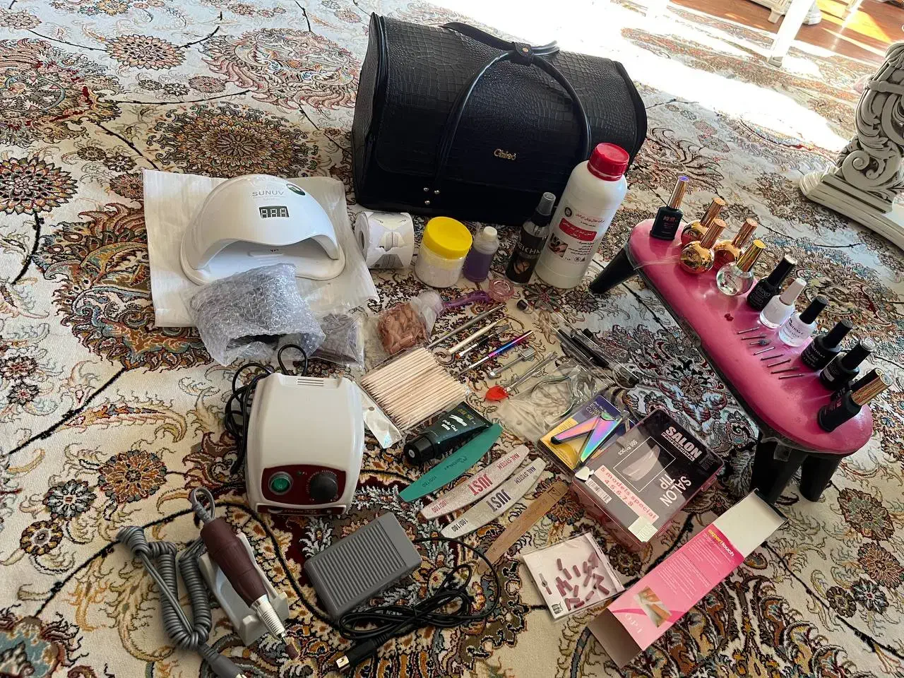 لوازم ناخن کاملا نو در حد یه بار دوبار استفاده شده|آرایشی، بهداشتی، درمانی|تهران, سردارجنگل|دیوار