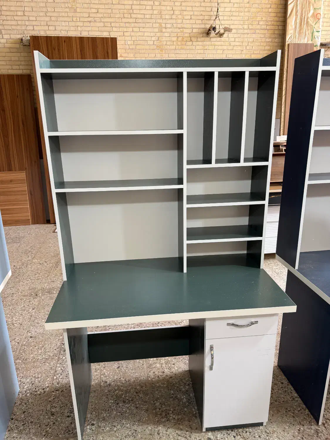 میز تحریر|میز تحریر و کامپیوتر|یزد, |دیوار