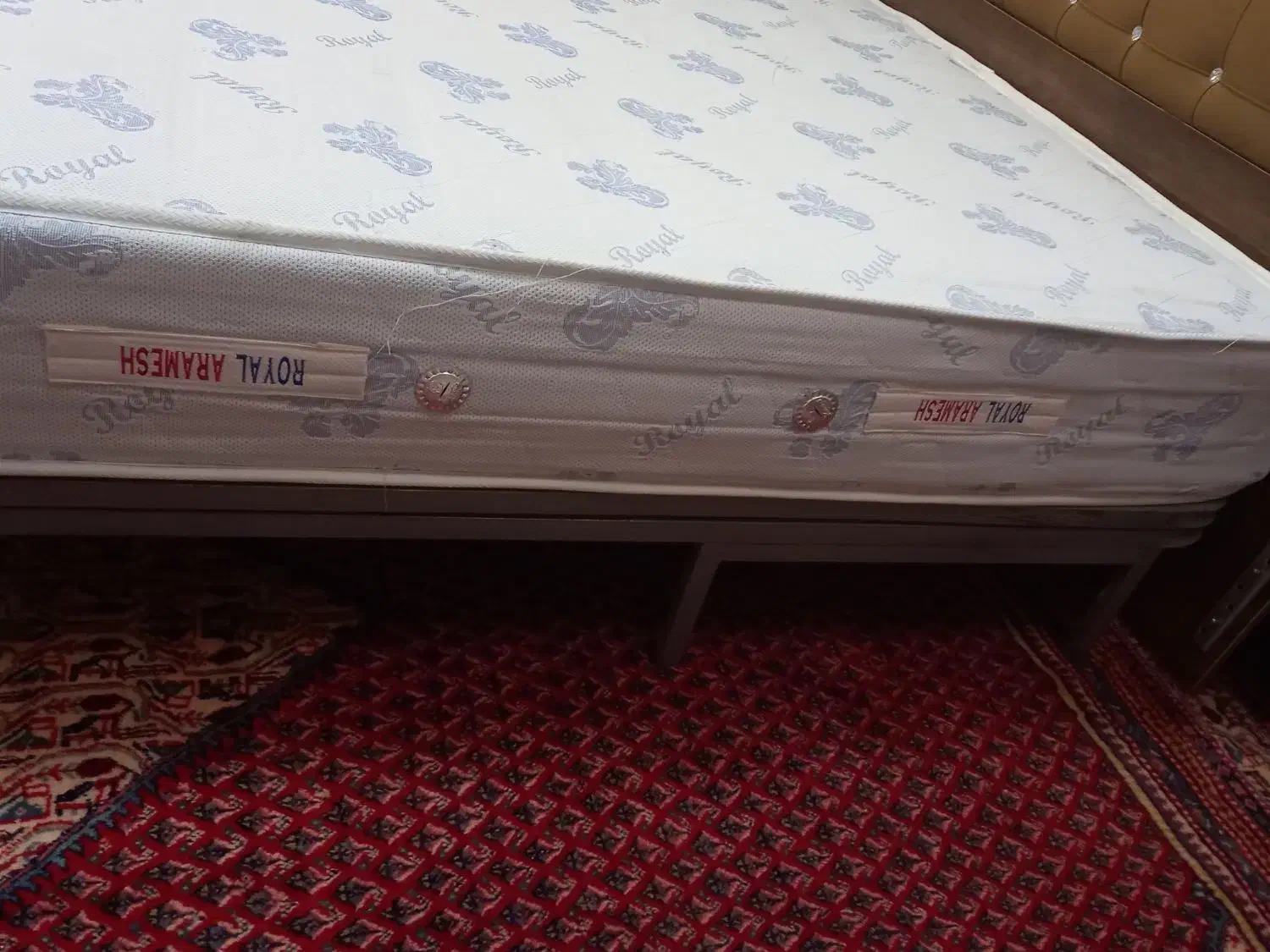 تخت دونفره جک دار|تخت و سرویس خواب|همدان, |دیوار