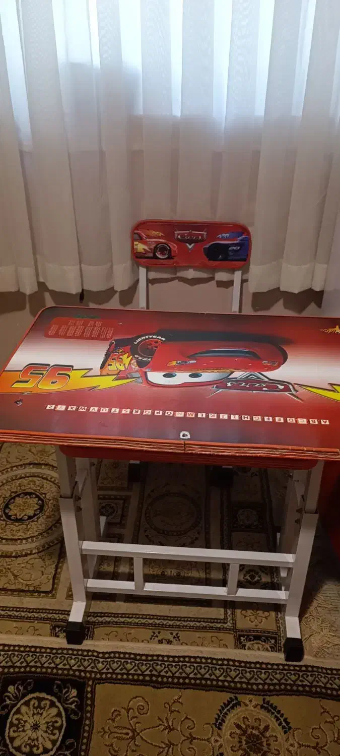 میز وصندلی تحریر کودک|میز تحریر و کامپیوتر|گرگان, |دیوار