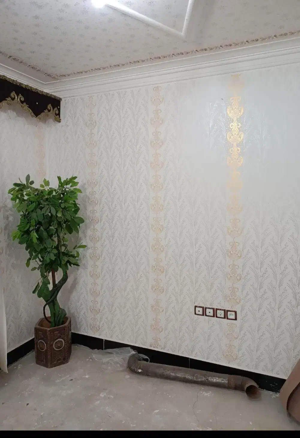 طرح کاغذ دیواری و رنگ پلاستیکی|خدمات پیشه و مهارت|اردبیل, |دیوار