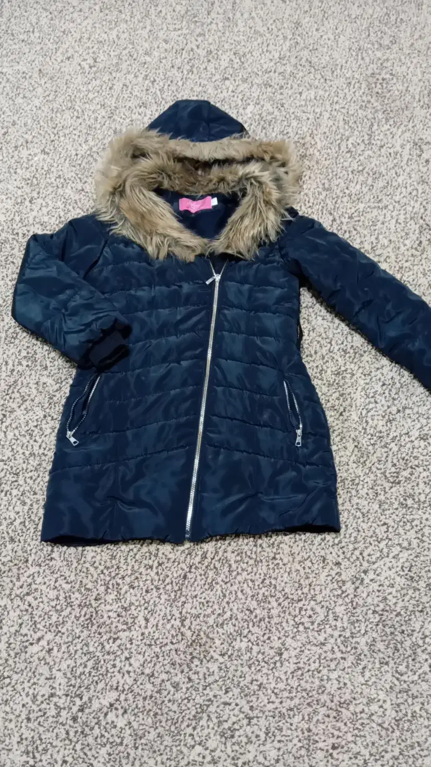 پافرو کاپشن در حد نو|لباس|رشت, کوی حسینی|دیوار