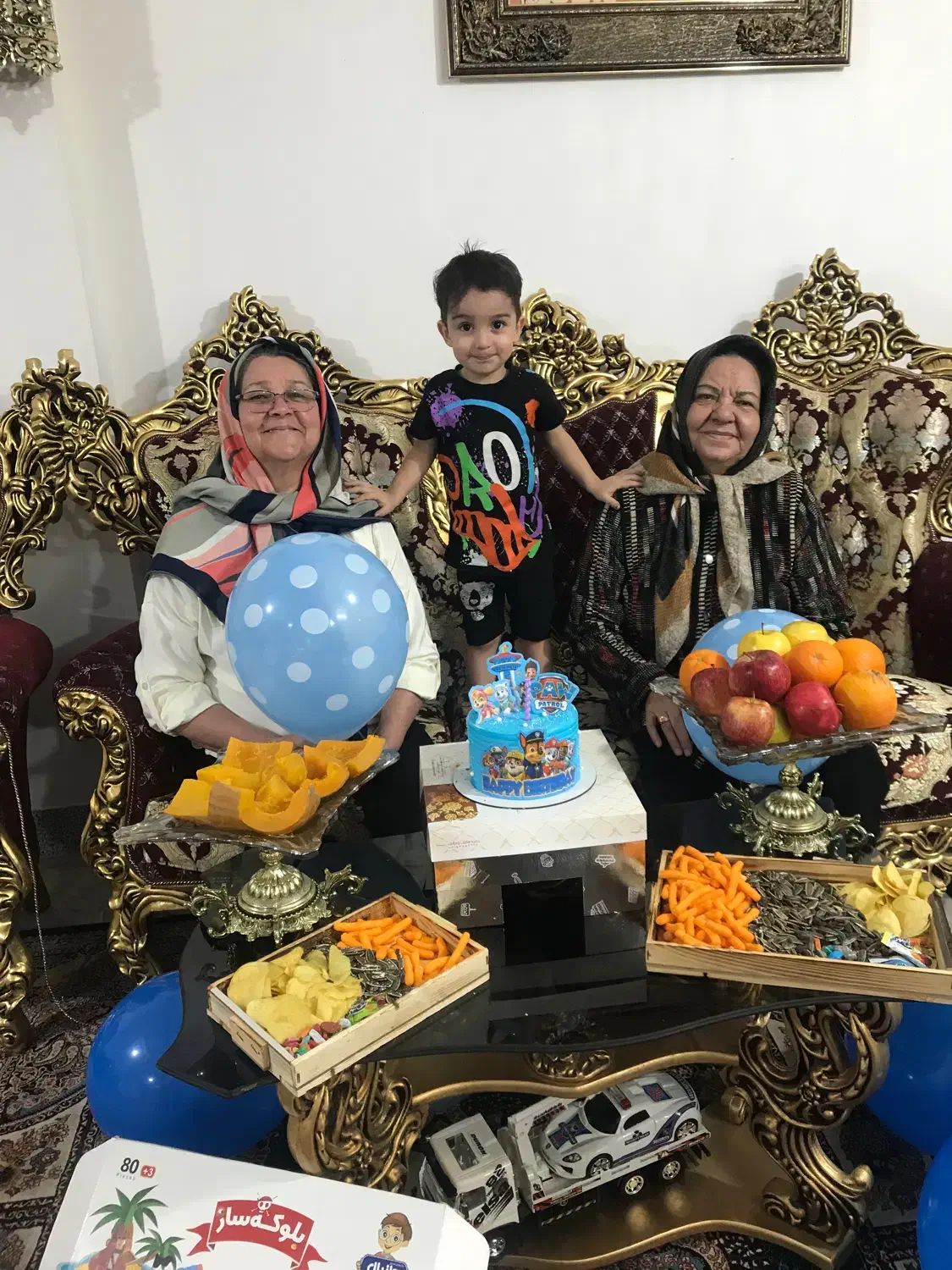 مبل سلطنتی زرشکی درحدنو|مبلمان خانگی و میز عسلی|شیروان (خراسان), |دیوار