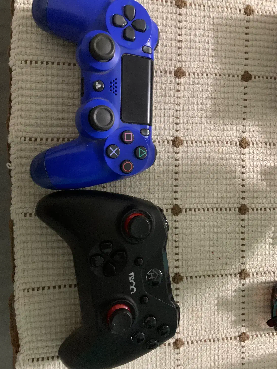 دسته pc و ps4|کنسول، بازی ویدئویی و آنلاین|قم, زنبیل آباد|دیوار