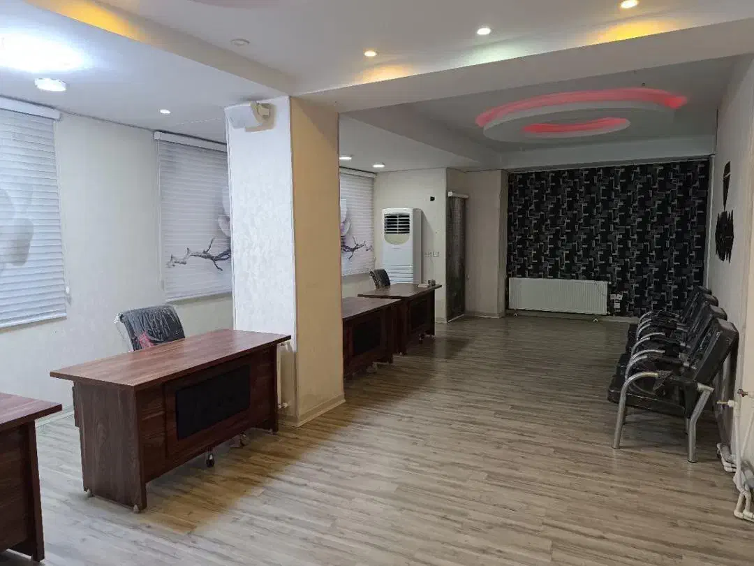 واحد تجاری 86متری در مرکز شهر|اجارهٔ دفتر کار، اتاق اداری، مطب|رباطکریم, رباطکریم|دیوار