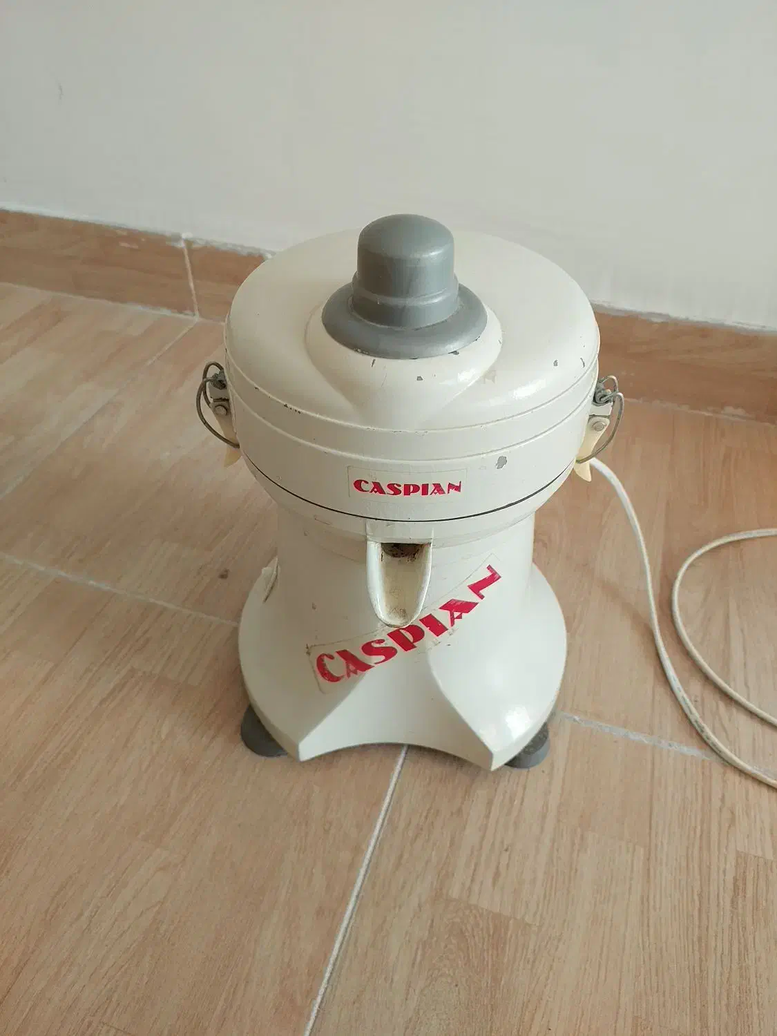 آب‌میوه گیری CASPIAN|آبمیوه‌گیر و آب‌مرکبات‌گیر|تبریز, |دیوار