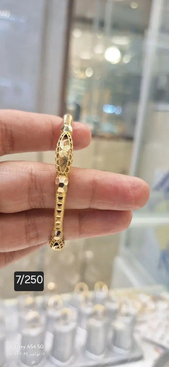 النگو تک دست|جواهرات|شیراز, شاهچراغ|دیوار