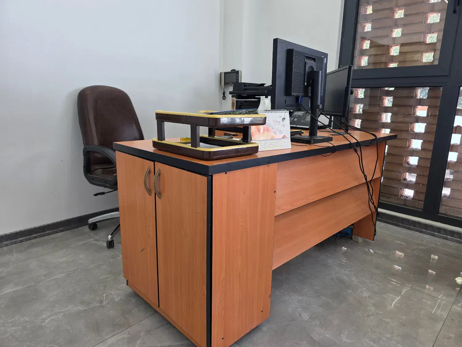 میز منشی|دفتر کار|فردوسیه, |دیوار