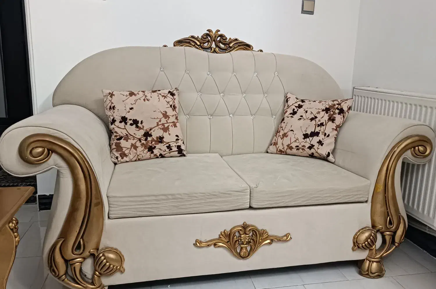 مبلمان ۱۰ نفره همراه ۳ عدد میز جلومبلی|مبلمان خانگی و میز عسلی|شاهرود, |دیوار