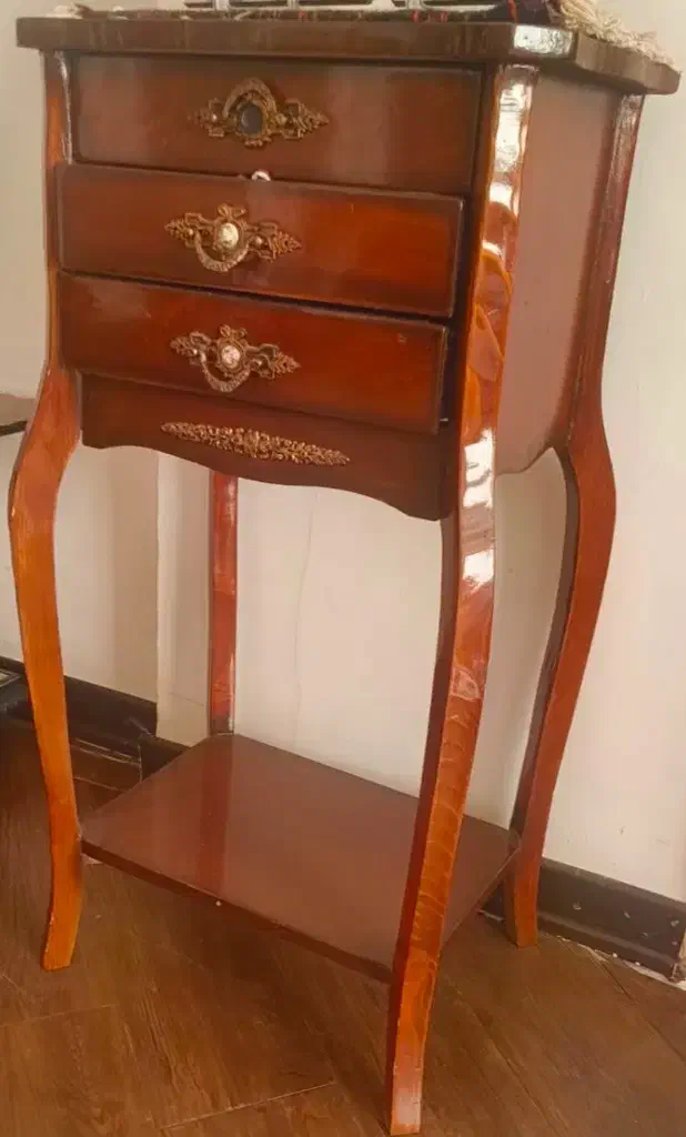 میز تلفن|میز تلفن|گلبهار, شهر جدید گلبهار|دیوار