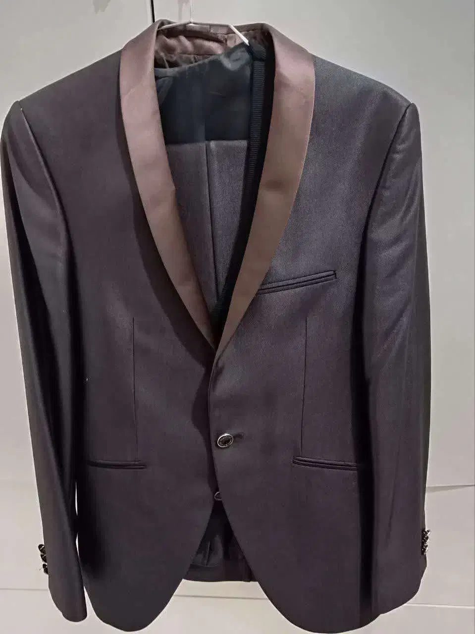 کت و شلوار مردانه|لباس|تربت‌حیدریه, پائین ولایت|دیوار