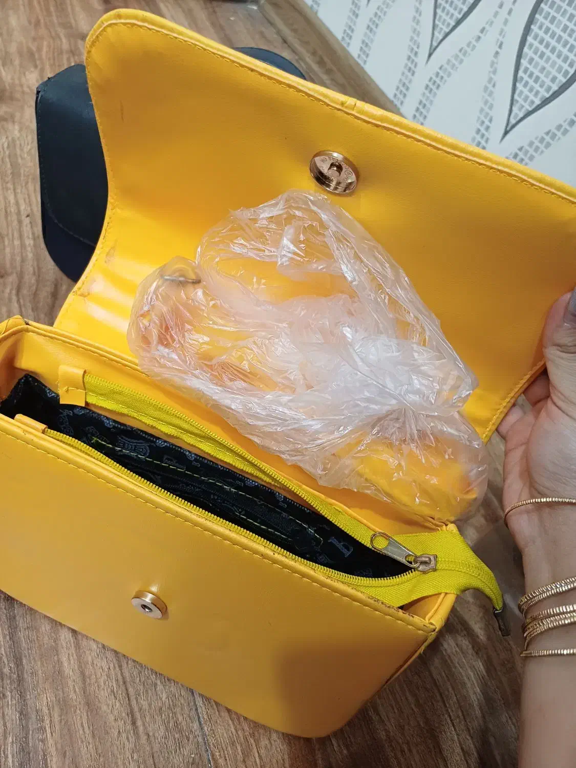 کیف بزرگ|کیف، کفش، کمربند|سبزوار, امیر کبیر|دیوار