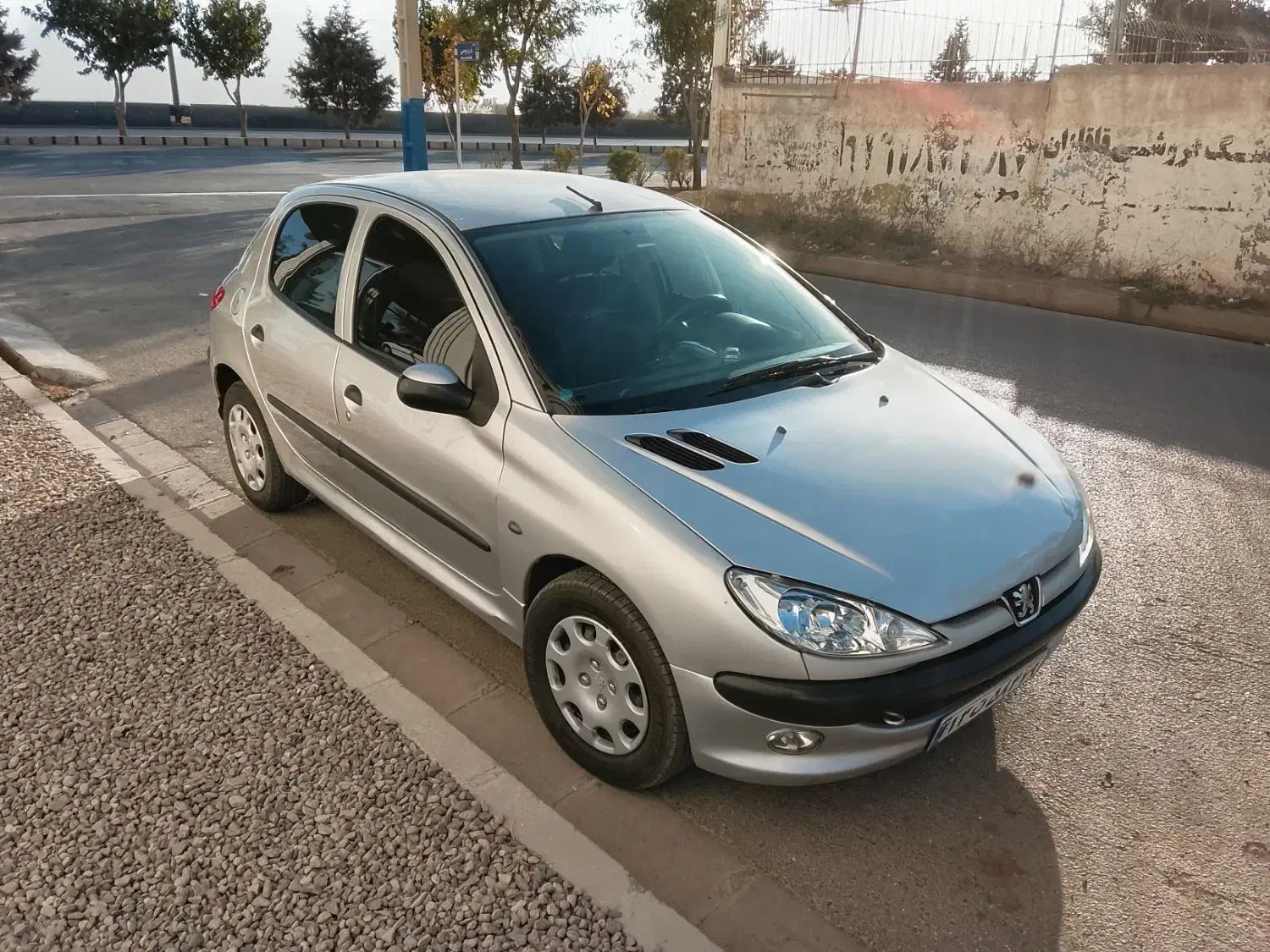 206 اتوماتیک مدل 83|خودرو سواری و وانت|قزوین, |دیوار