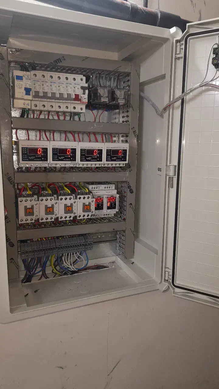 نصب کولر اسپلیت و برق صنعتی|خدمات پیشه و مهارت|آمل, |دیوار