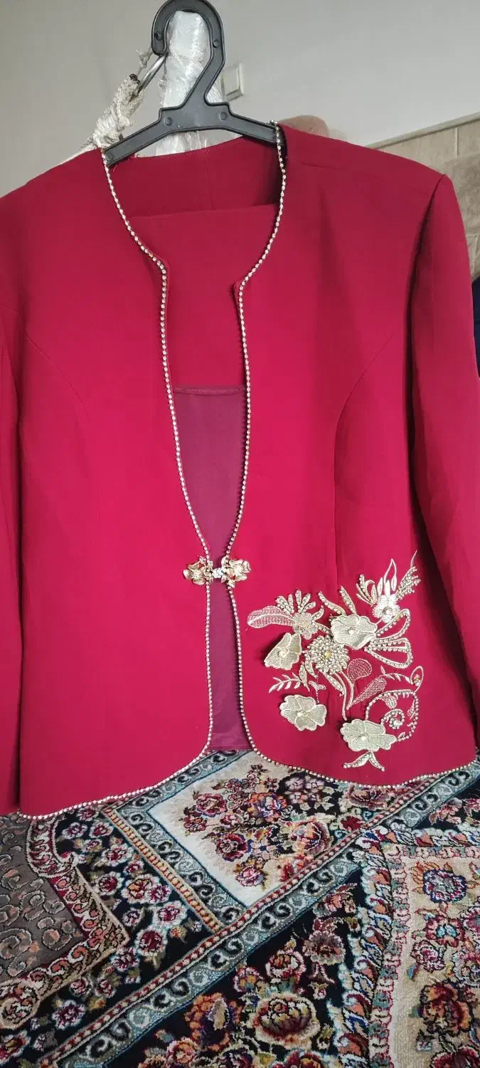 کت ودامن مجلسی ویلدایی|لباس|کاشان, ولیعصر|دیوار