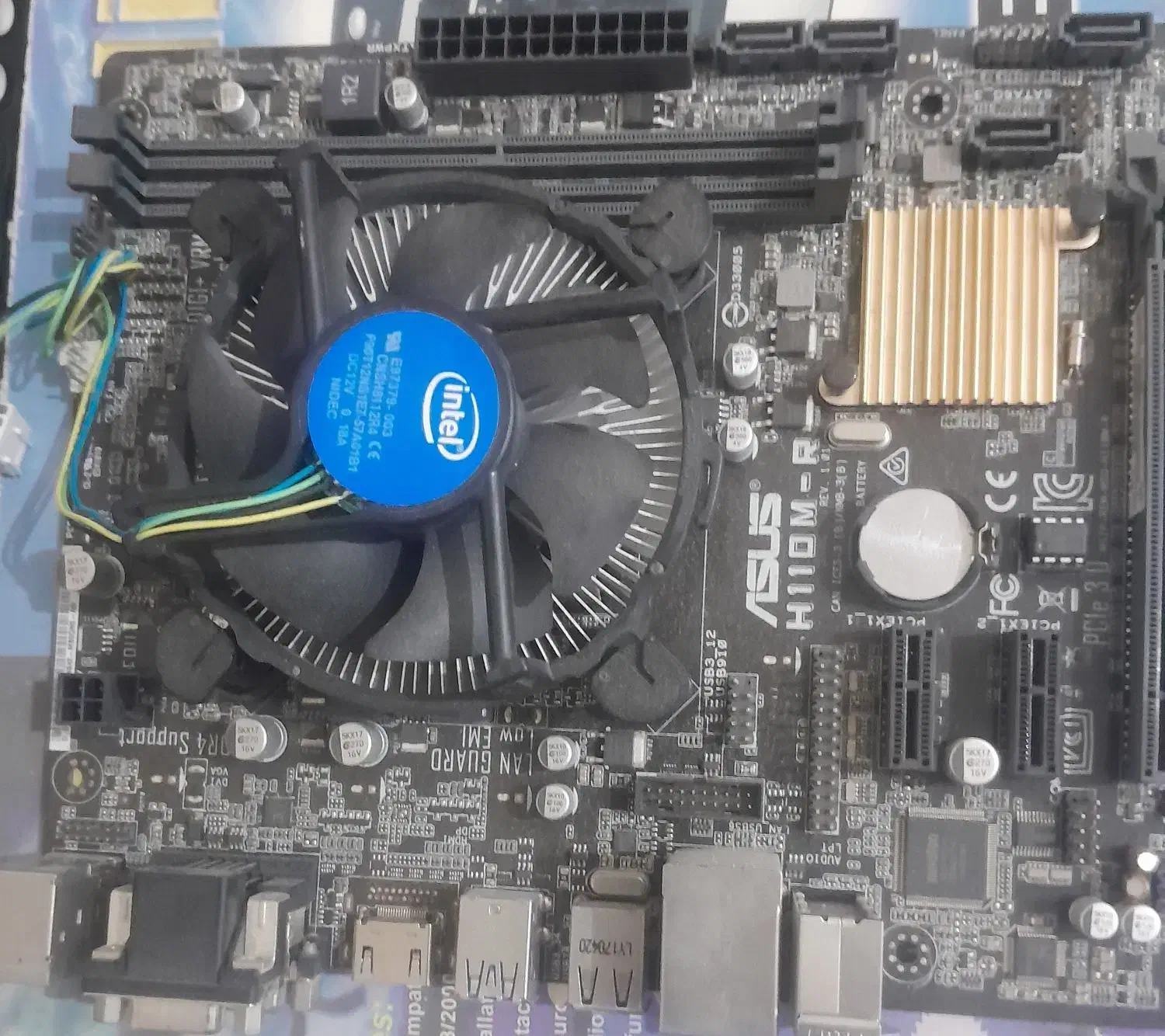 لوازم کامپیوتر وقطعات از مانیتور .کیس.کیبورد..|قطعات و لوازم جانبی رایانه|قم, دانش|دیوار