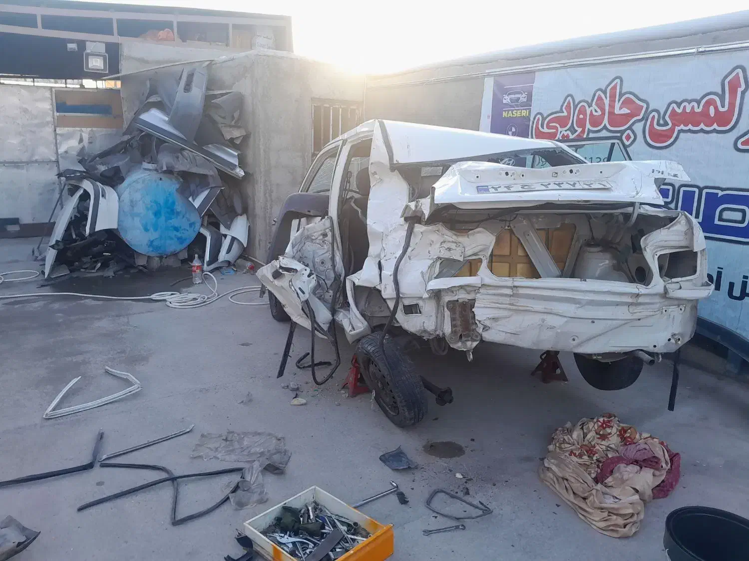 انجام کلیه خدمات خودرو وکارشناسی خودروهای تصادفی|خدمات موتور و ماشین|شهریار, اسدآباد|دیوار