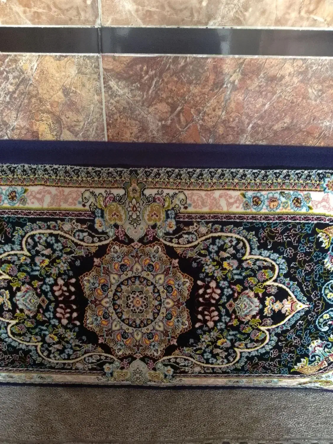 پشتی دیواری|پشتی|صومعه‌سرا, |دیوار