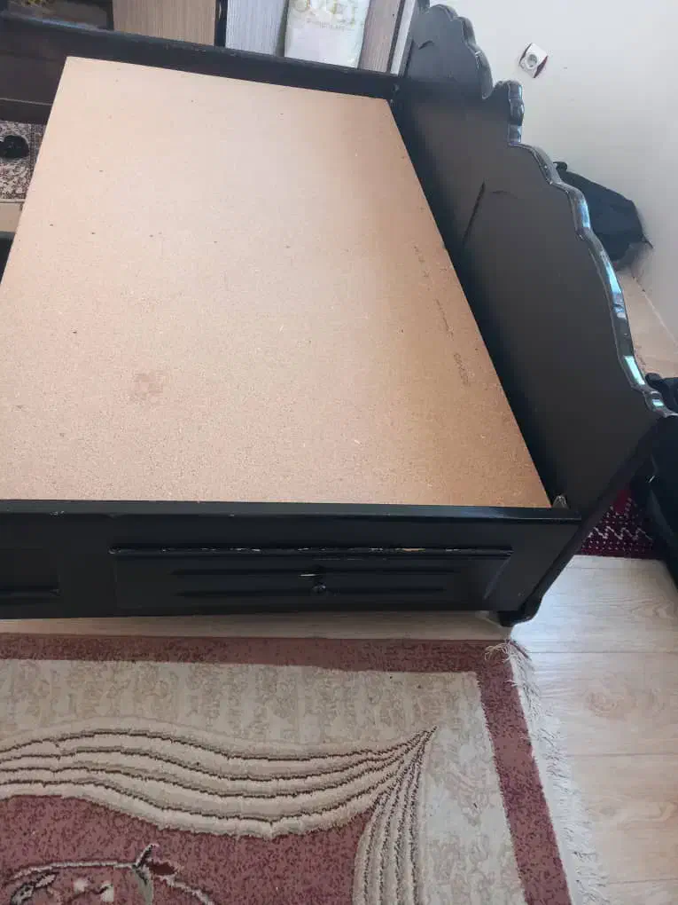 تخت دو نفره تمام چوب|تخت و سرویس خواب|اردبیل, |دیوار