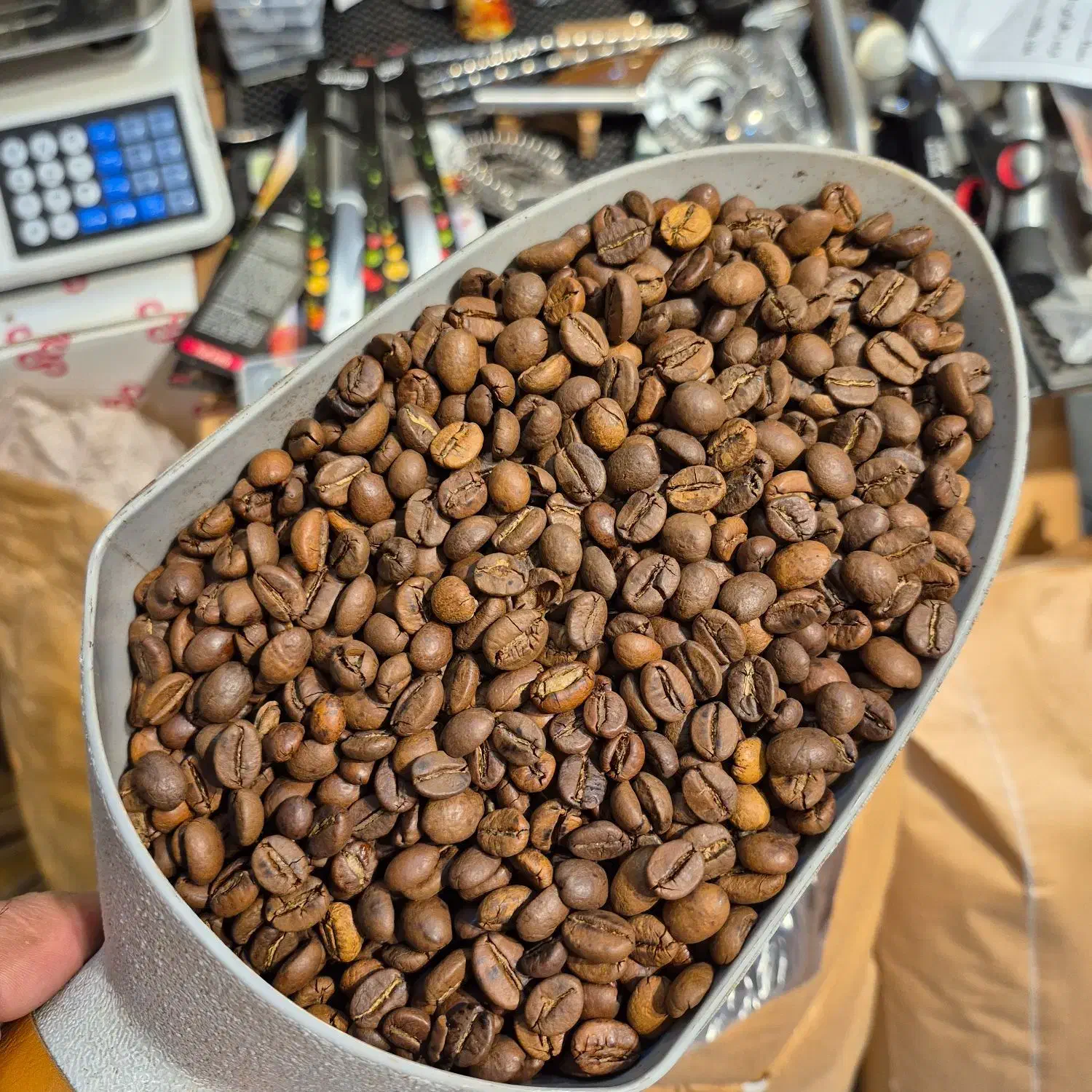 دان قهوه ترکیبی و تک دان آران شاپ|کافیشاپ و رستوران|تهران, صادقیه|دیوار