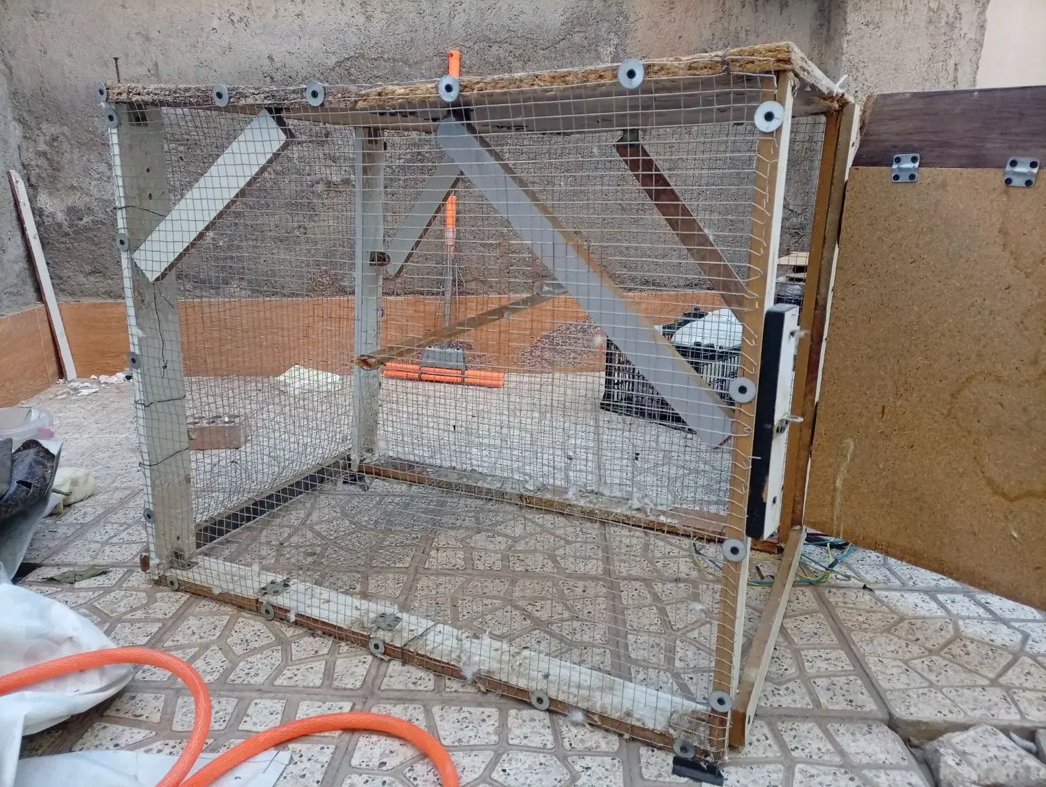 قفس تمیز مخصوص پرنده وهر حیوان دیگر|لوازم جانبی حیوانات|نیشابور, جمهوری|دیوار