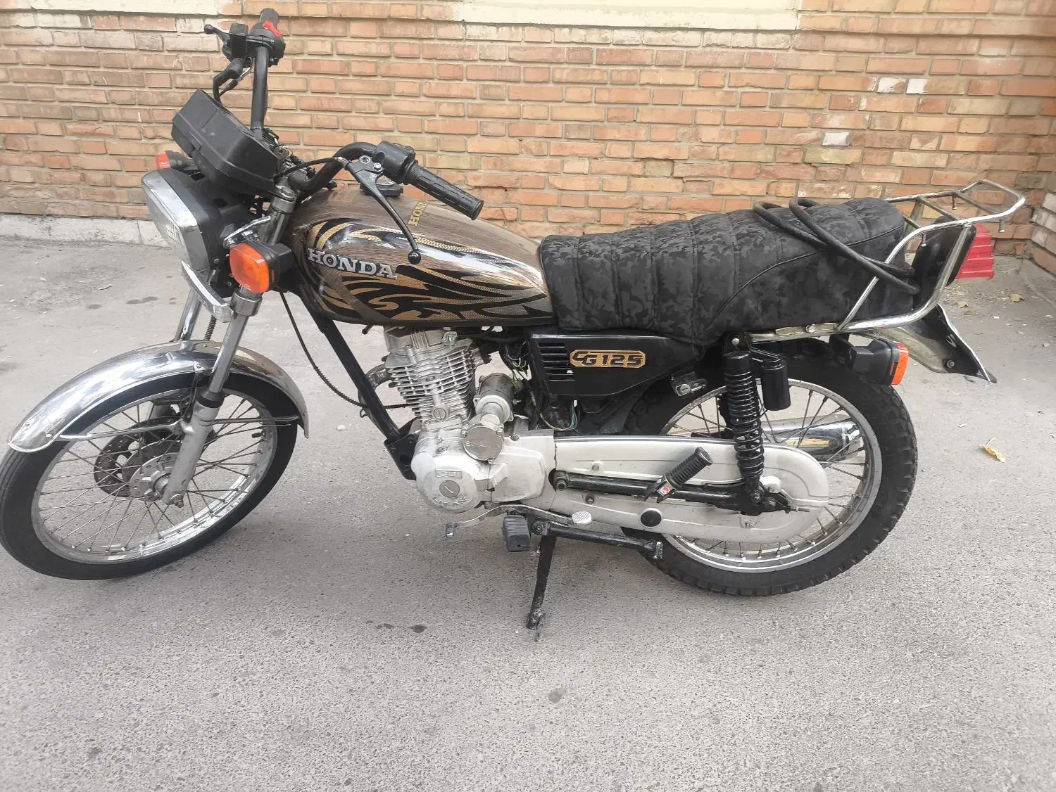 هوندا 125 کاربرات استارتی مدل 95|موتورسیکلت|تهران, نازیآباد|دیوار