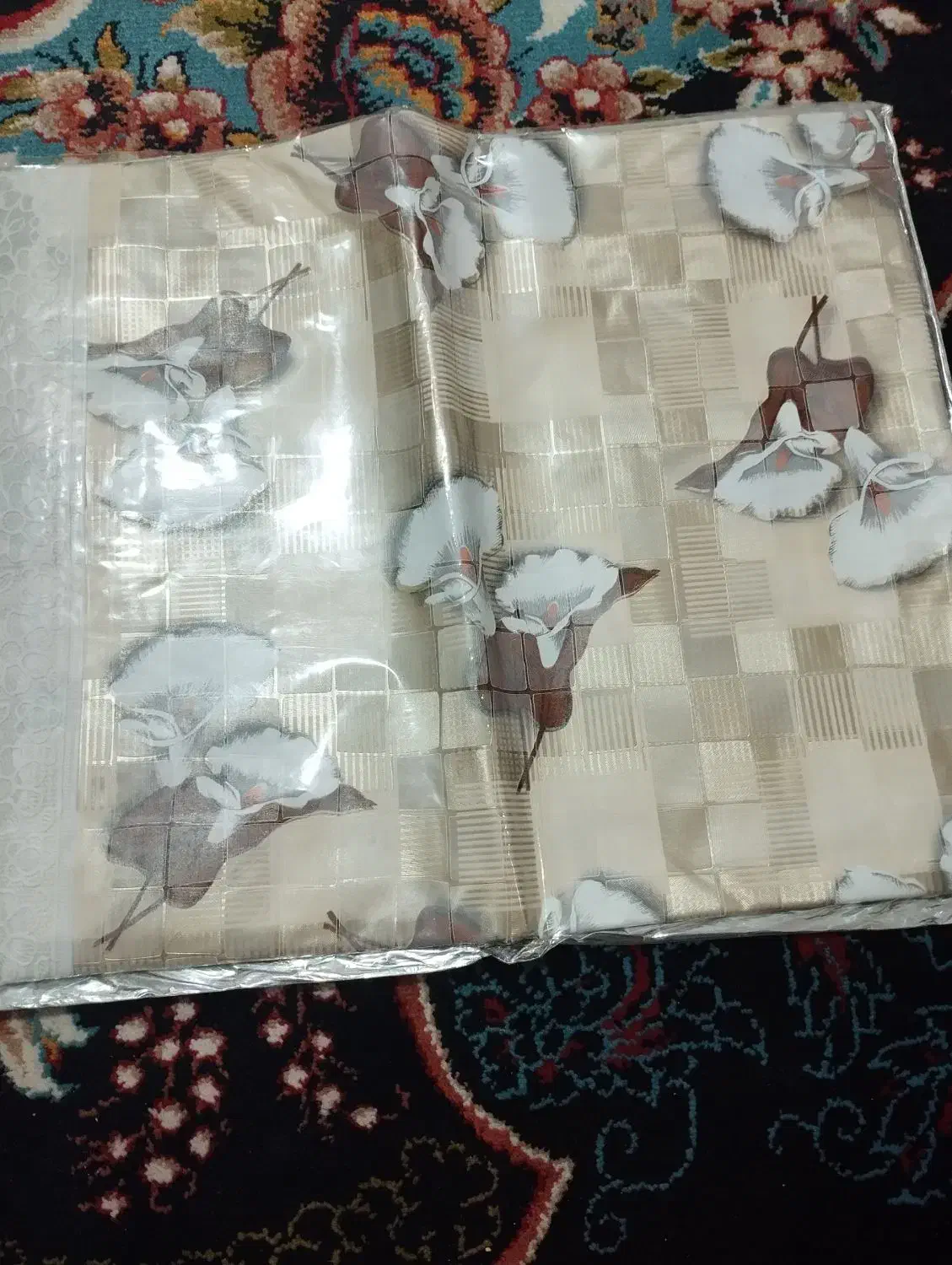 سفره ۲متری|سفره، حوله، دستمال آشپزخانه|تبریز, |دیوار