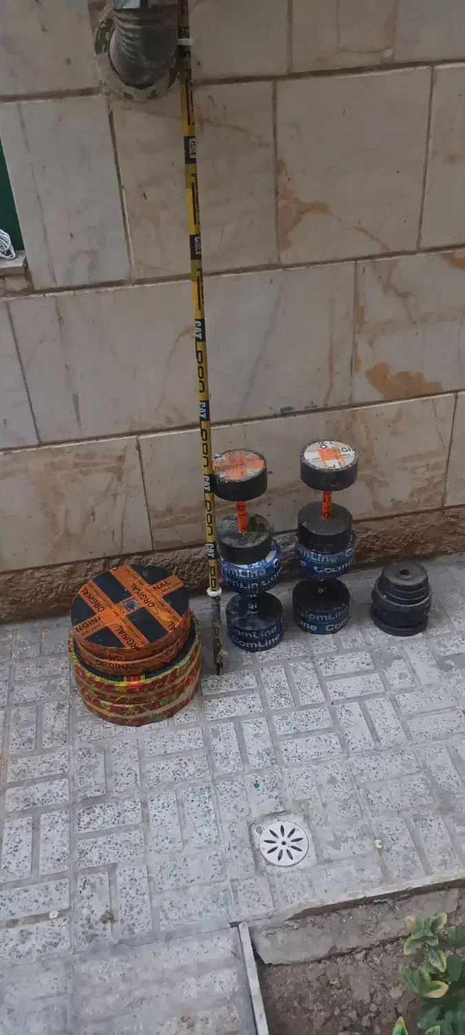 دنبل هالتر کیسه بوکس و میز پرس سینه|تجهیزات ورزشی|تهران, جوادیه|دیوار