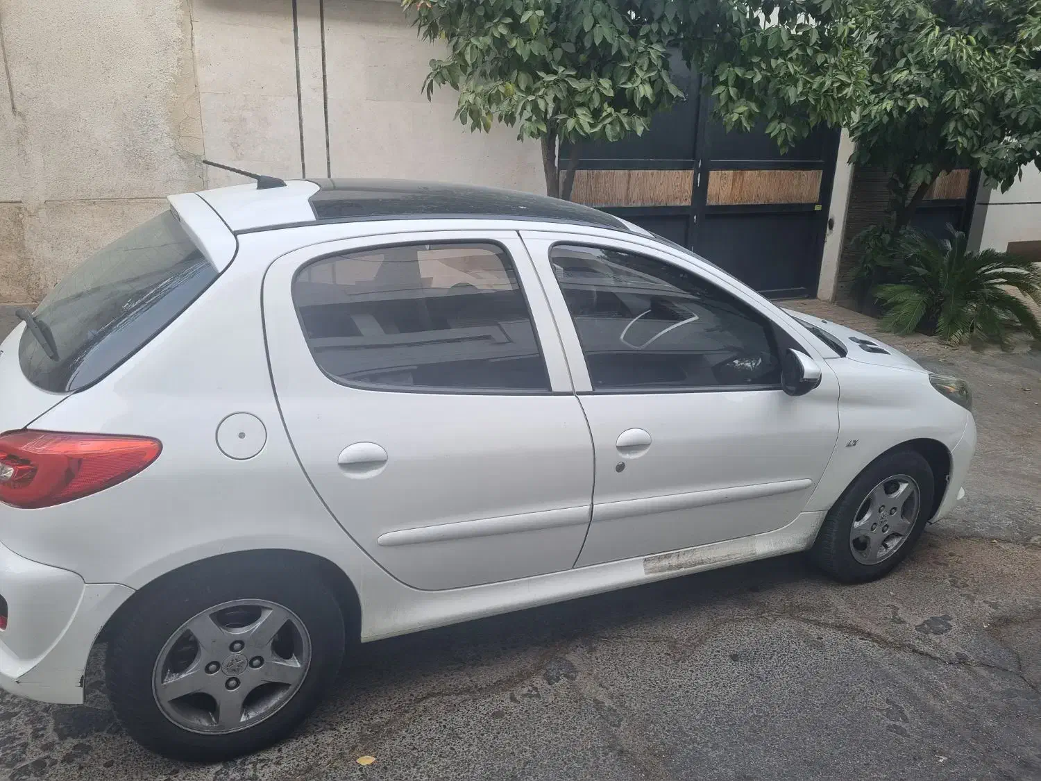 ماشین ۲۰۷|خودرو سواری و وانت|شیراز, تحویلی|دیوار