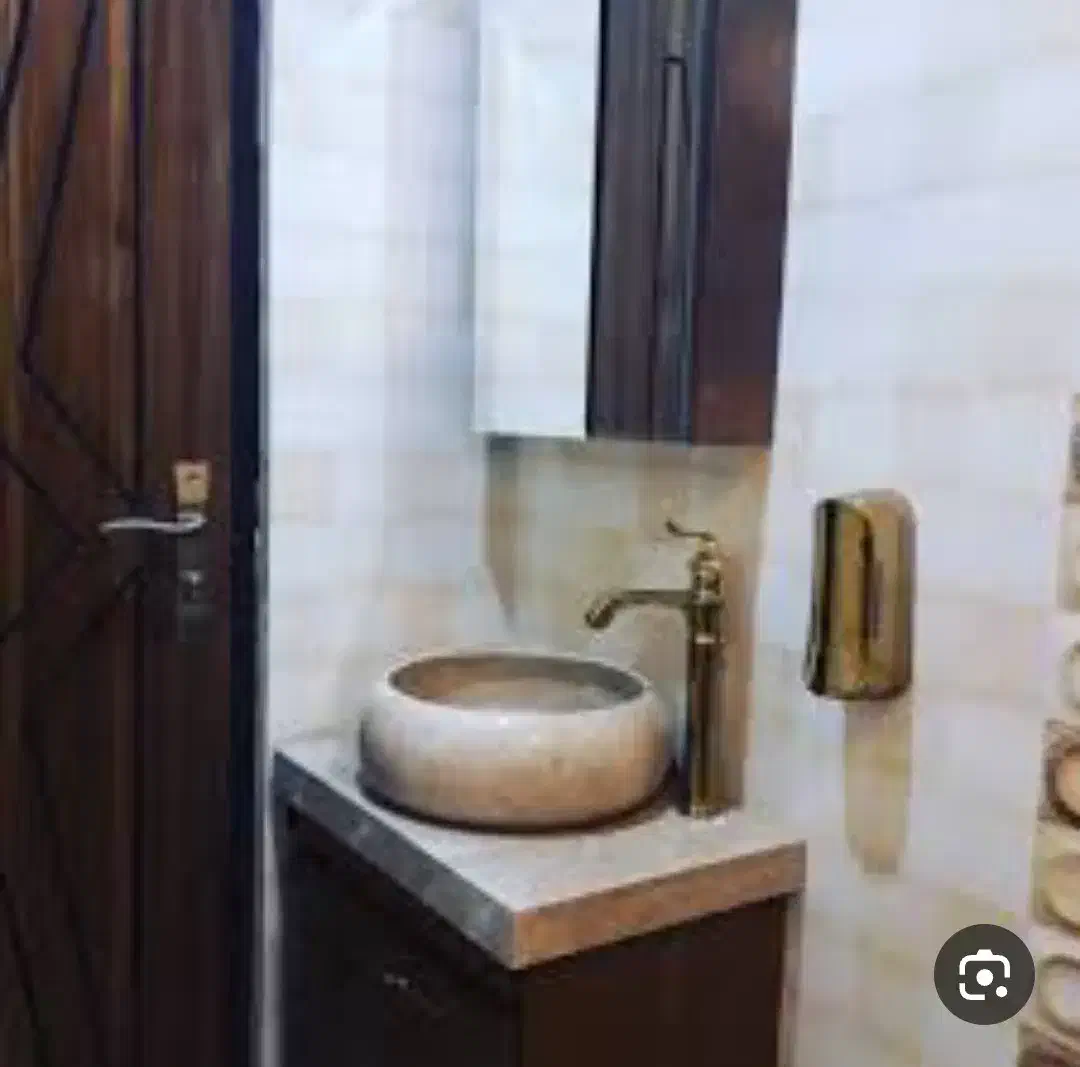 لوله کشی آب/نصب شیرالات/رادیاتور/ابگرمکن/پکیج|خدمات پیشه و مهارت|اصفهان, برازنده|دیوار