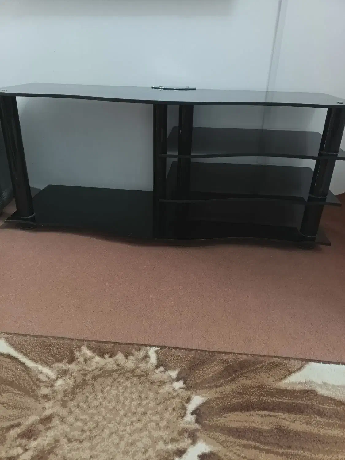 میز تلویزیون ۵۰۰هزار تومان|میز تلویزیون|شاهین‌شهر, گزبرخوار|دیوار