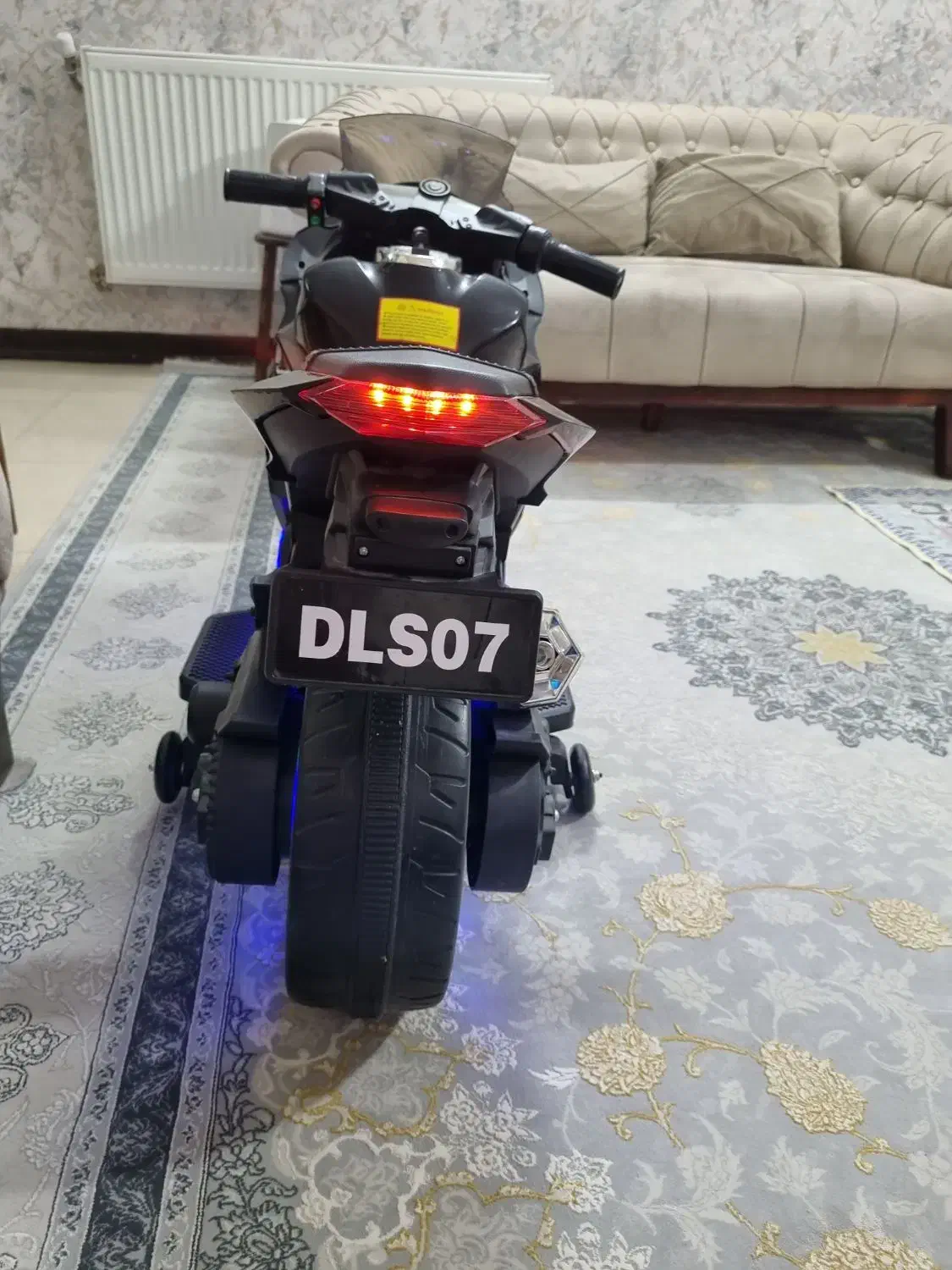 موتور شارژی در حد نو|اسباب‌‌بازی|شاهین‌شهر, اقبال لاهوری|دیوار