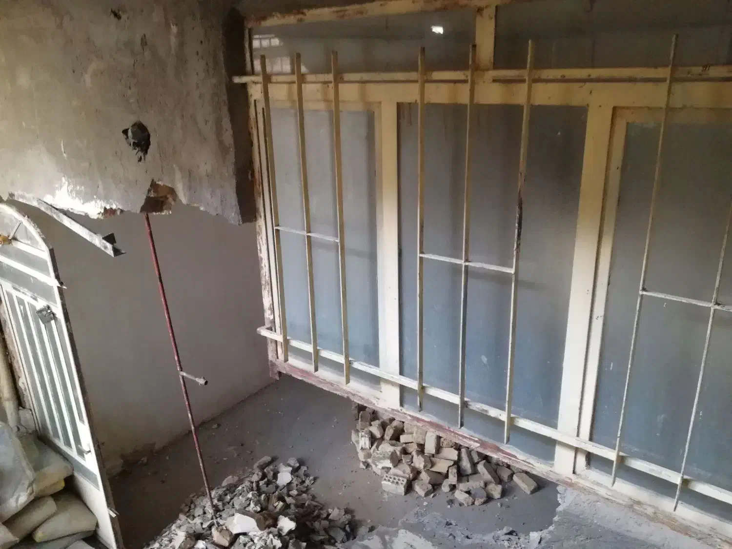 درب آهنی وپنجره|مصالح و تجهیزات ساختمان|دورود, |دیوار